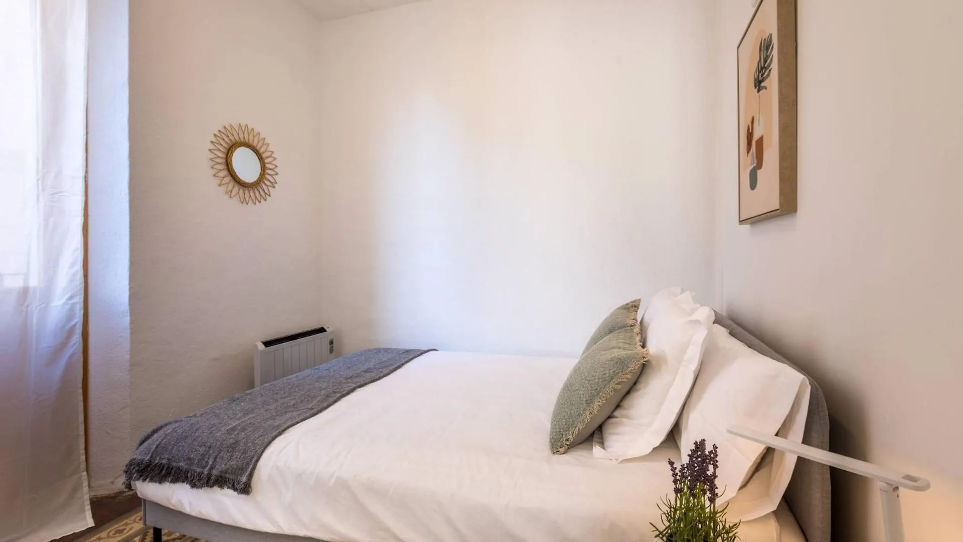 Daire 22Ara1051- 4Br Flat In The City Center Barselona İspanya