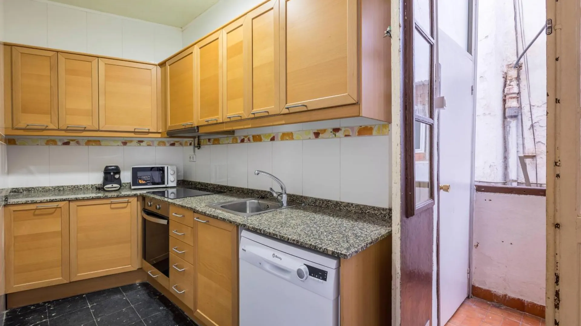 Daire 22Ara1051- 4Br Flat In The City Center Barselona